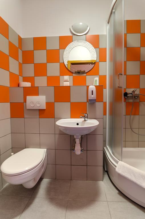 Hill Inn Poznań Kültér fotó